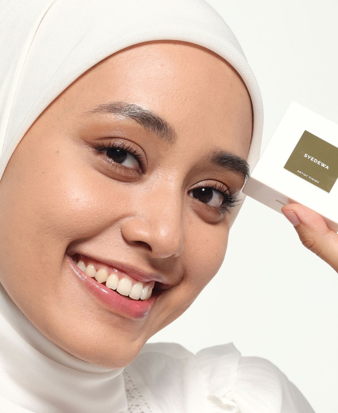 [190] Artist Finish Powder Foundation